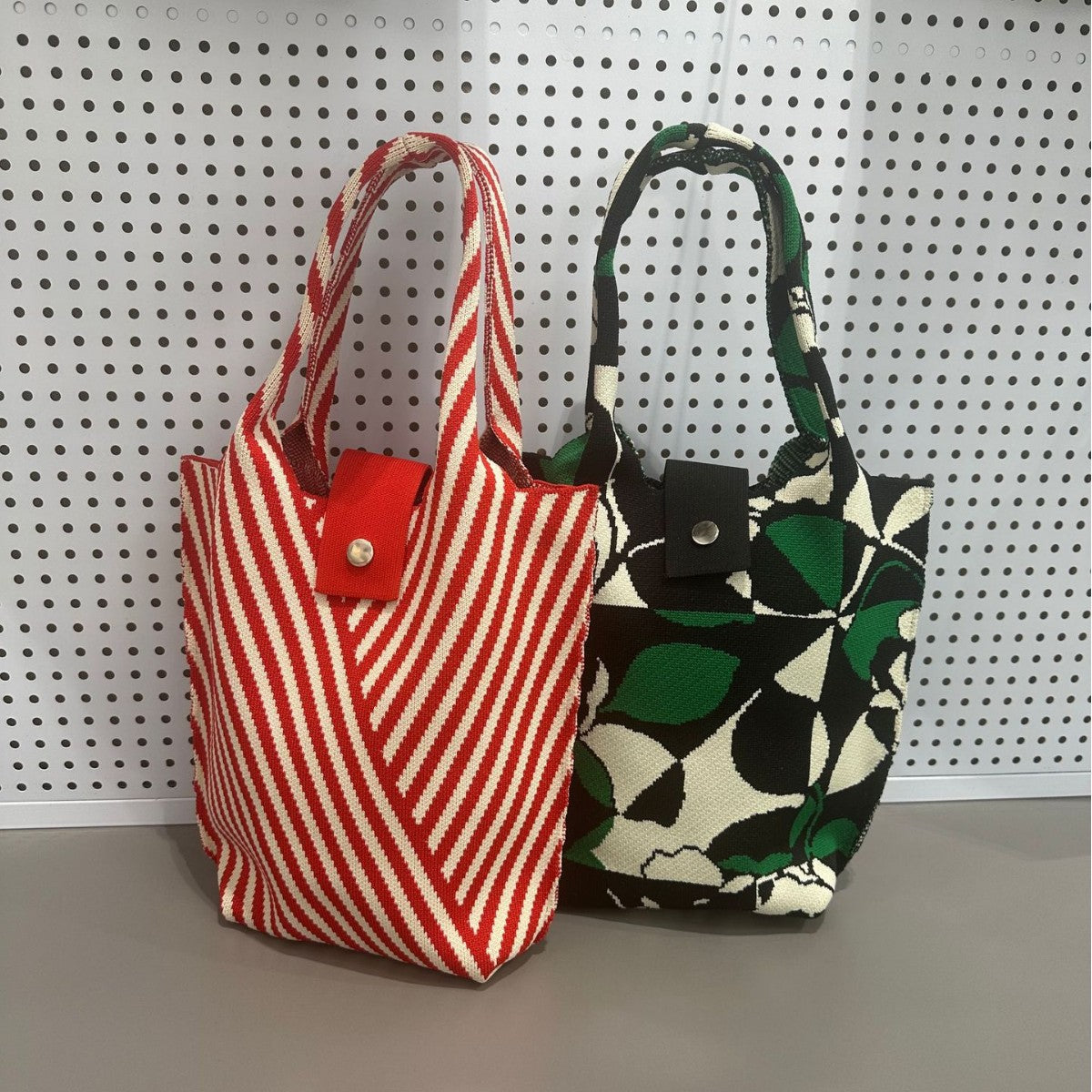 Retro Floral Knitted Snap Closure Tote Bag
