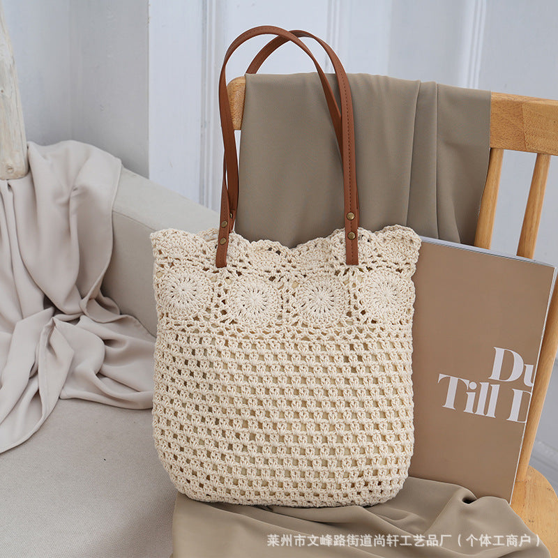 2026 Woven Straw Crochet Hollow Flower Large Capacity Beach Vacation Shoulder Bag