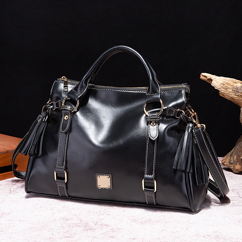 Retro Hand-Painted Soft Portable Shoulder Crossbody Commuter Bag
