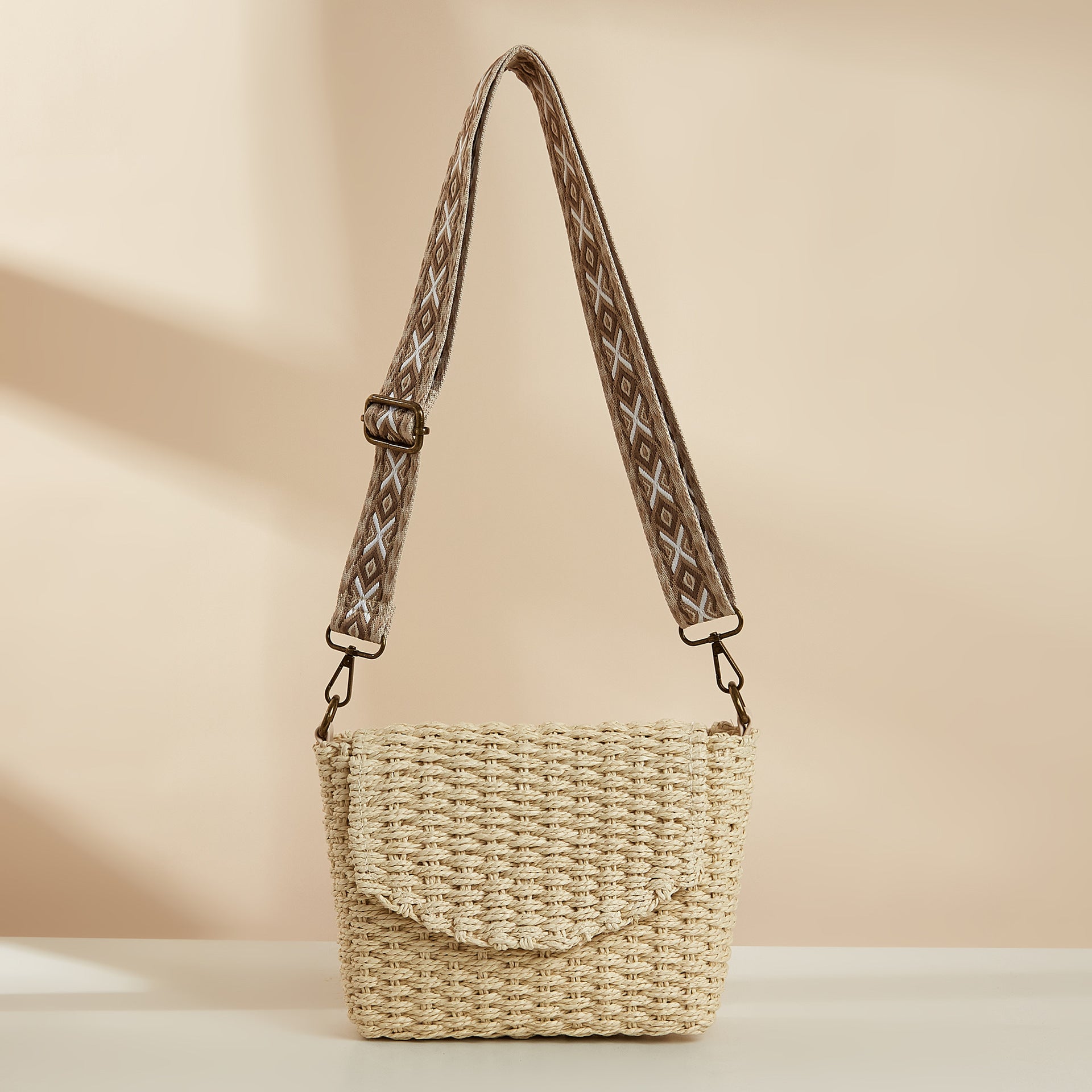 Printed Webbing Straw Flip Hand Beach Bag