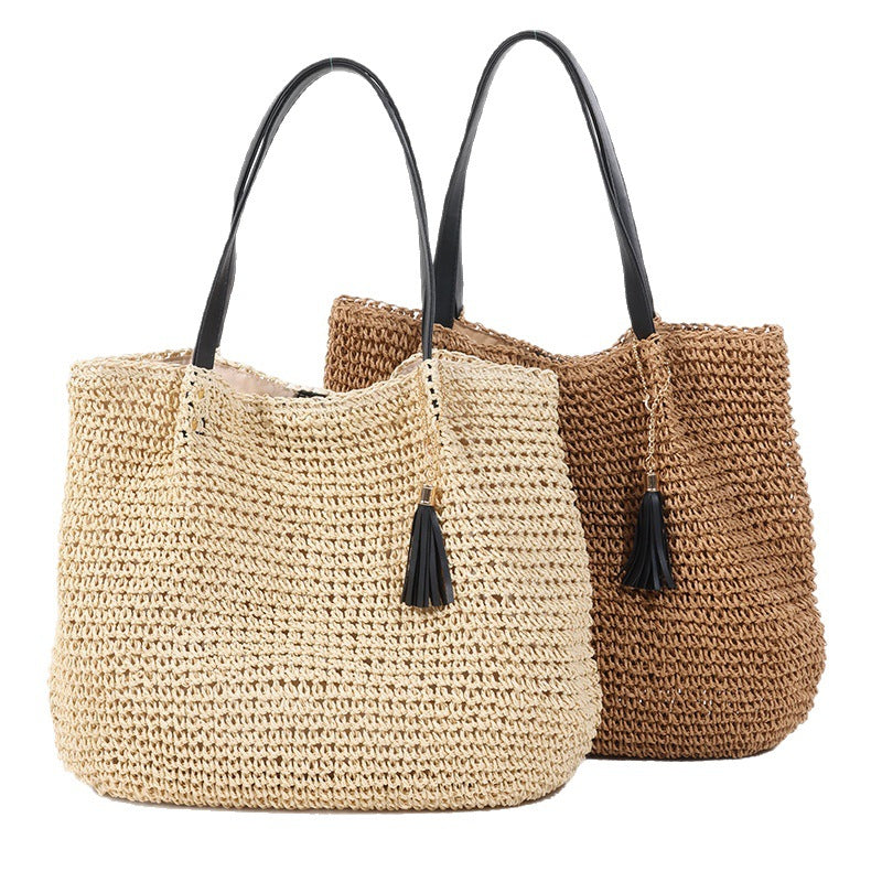Large-Capacity French Retro Straw Tassel Shoulder Woven Beach Bag