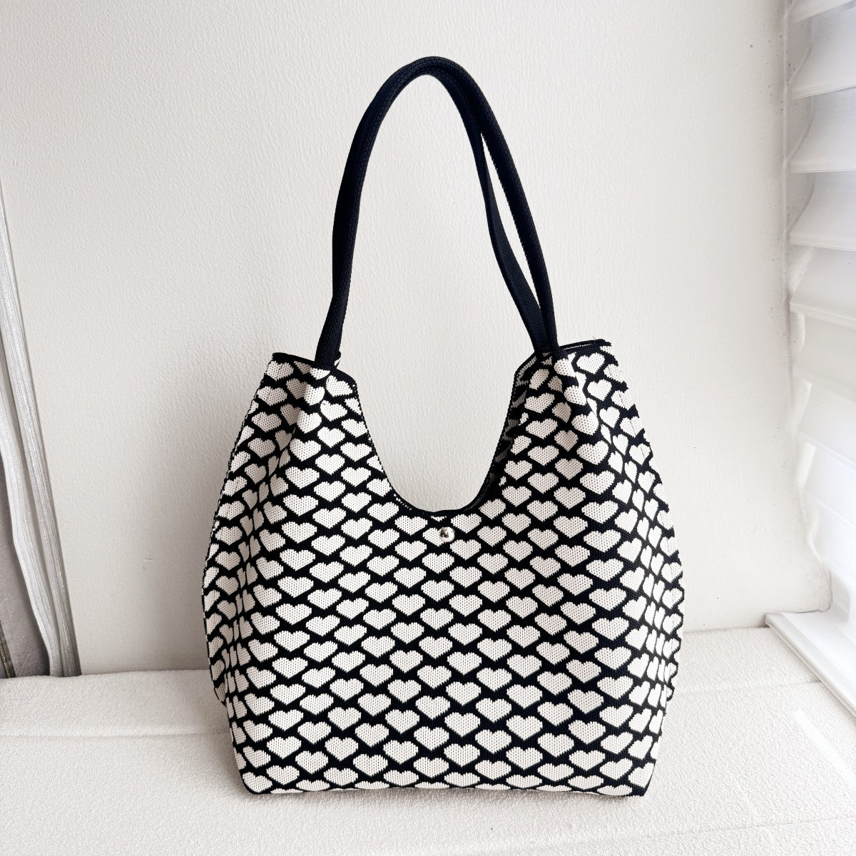 Heart Pattern Knitted Tote Bag