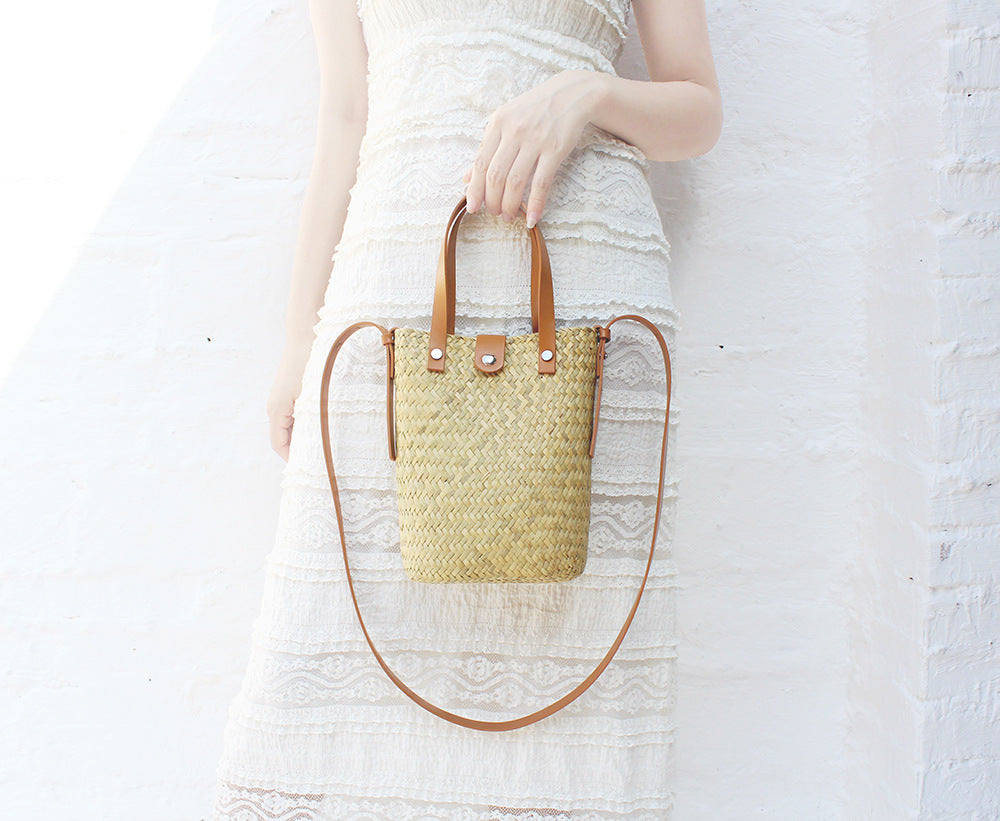 Straw Hand-Woven Crossbody Beach Phone Bag