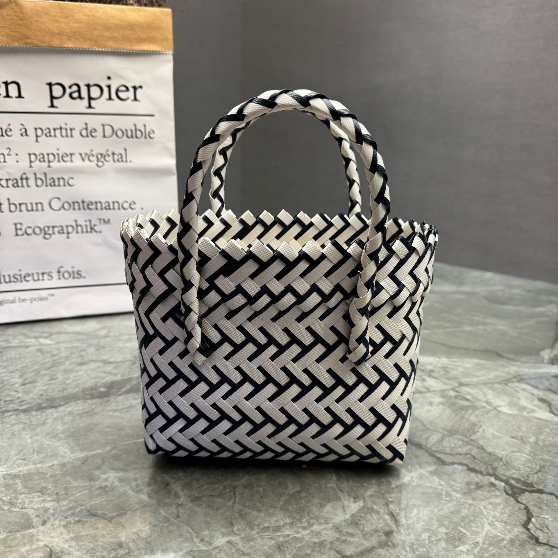 Plastic Woven Beach Basket Bag