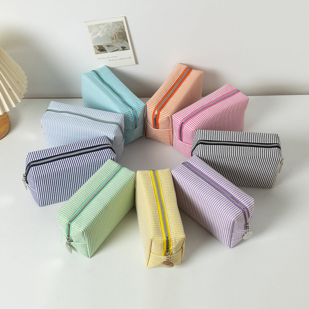 Seersucker Striped Cosmetic Bag Large Capacity Travel Toiletry Clutch Bag