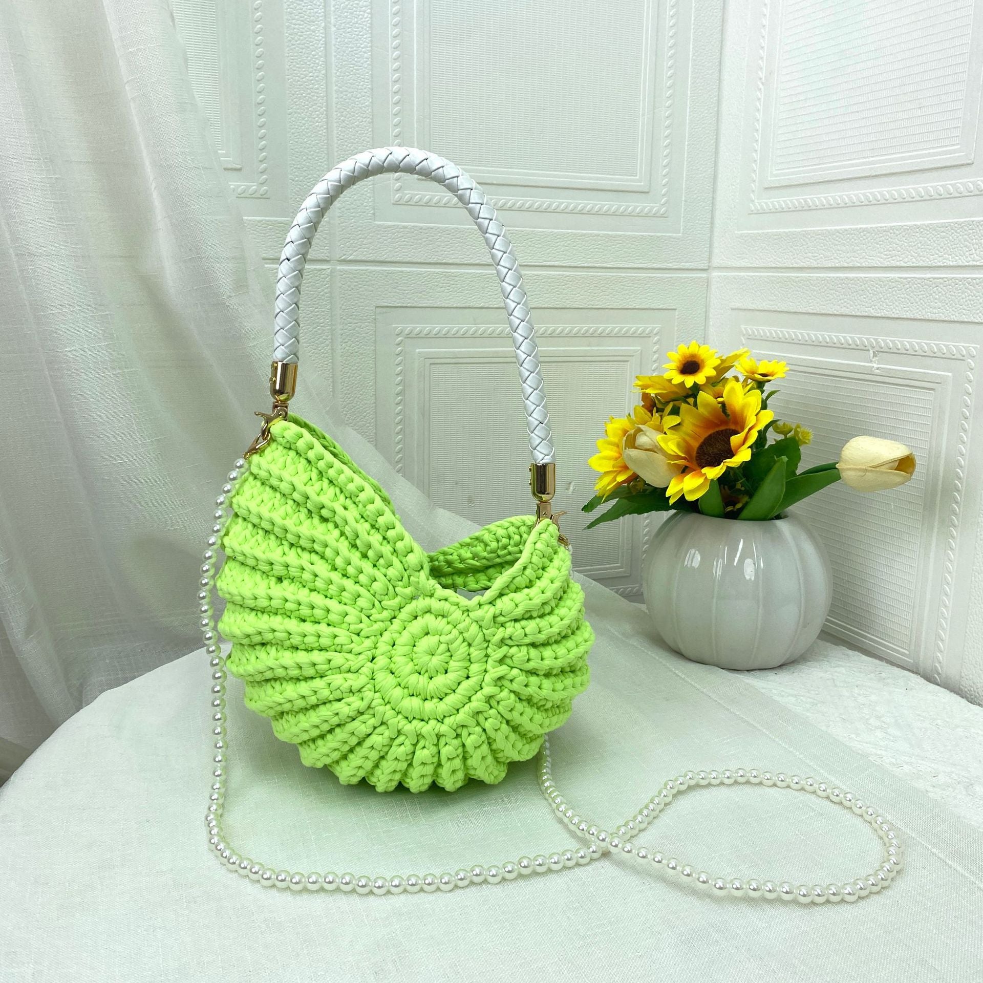 Women Handmade Crochet Conch Shell Beach Woven Pearl Chain Shoulder Crossbody Bag
