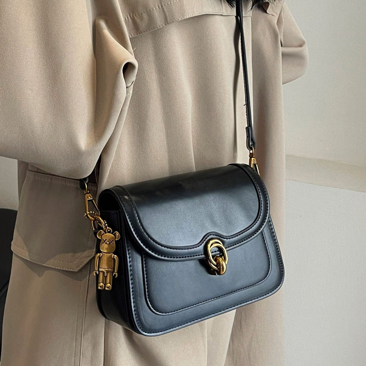PU Leather Flap Crossbody Bag with Metal Clasp