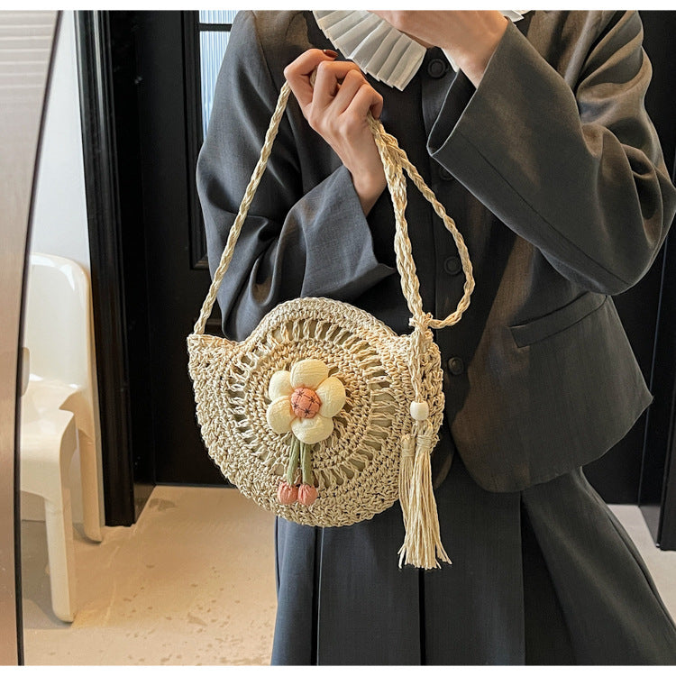 Women Unique Woven Straw 2026 New Ins Shoulder Crossbody Beach Bag