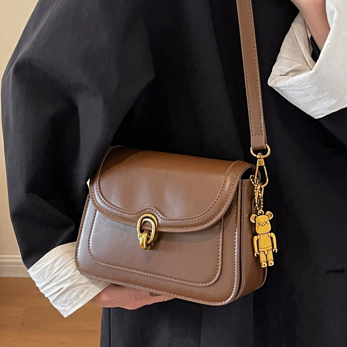 PU Leather Flap Crossbody Bag with Metal Clasp
