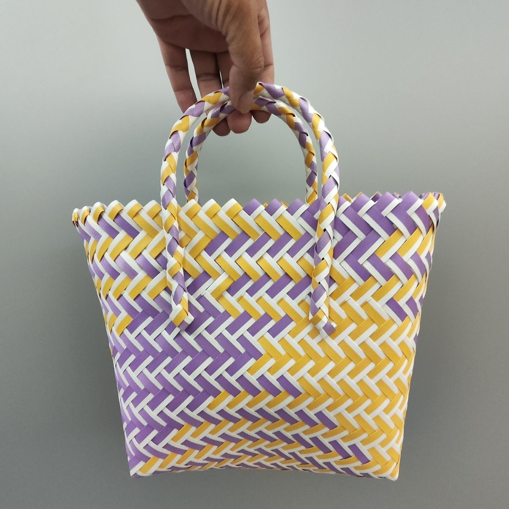 Plastic Woven Vegetable Souvenir Hand Basket