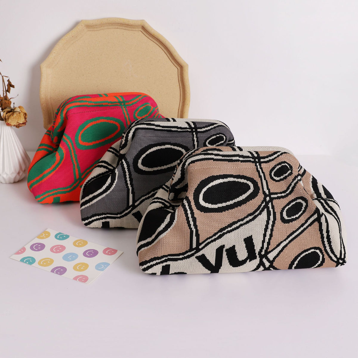 Vintage Knit Clutch Bag With Metal Frame