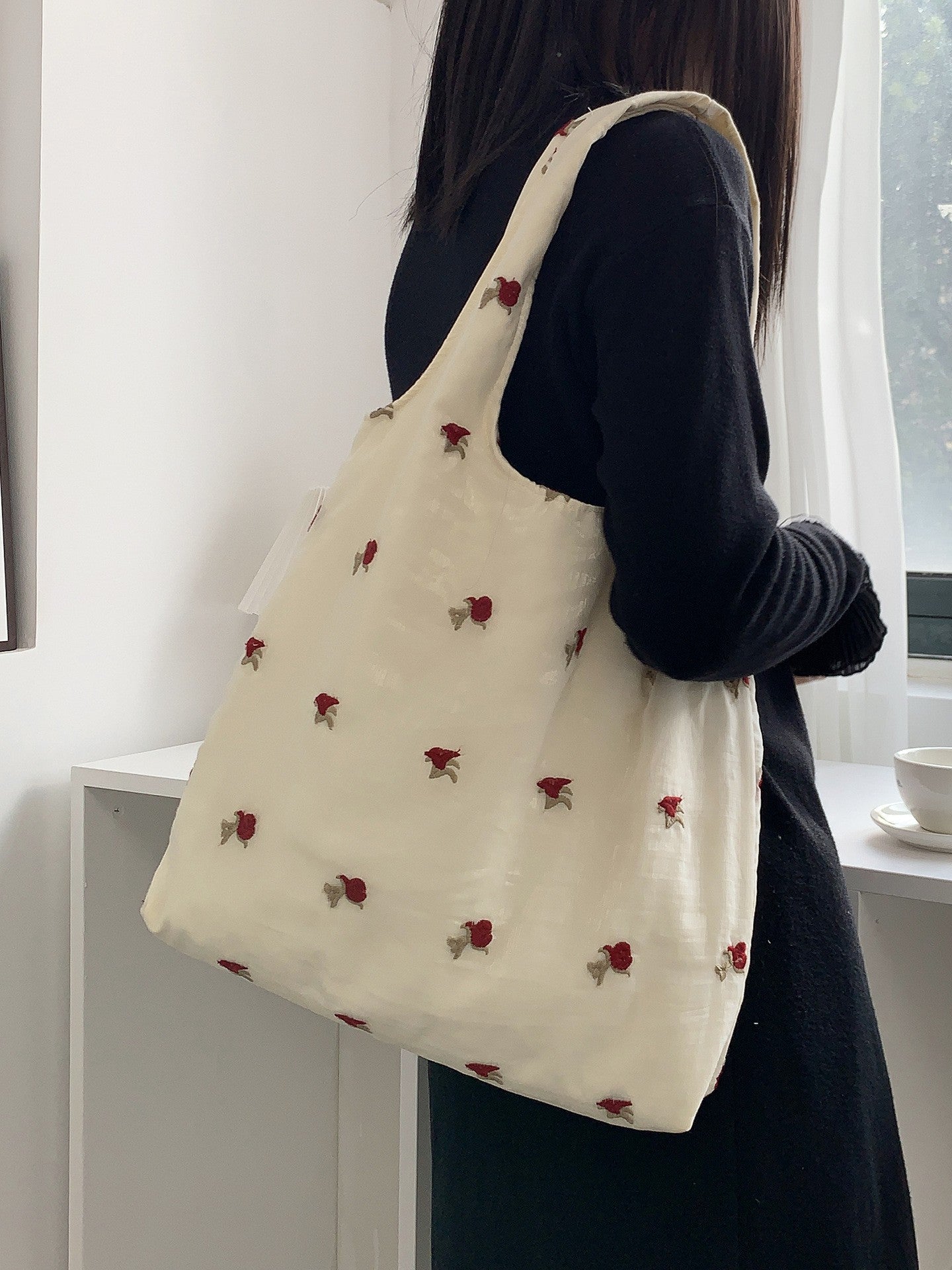 Embroidered Floral Canvas Shoulder Bag Fresh Versatile