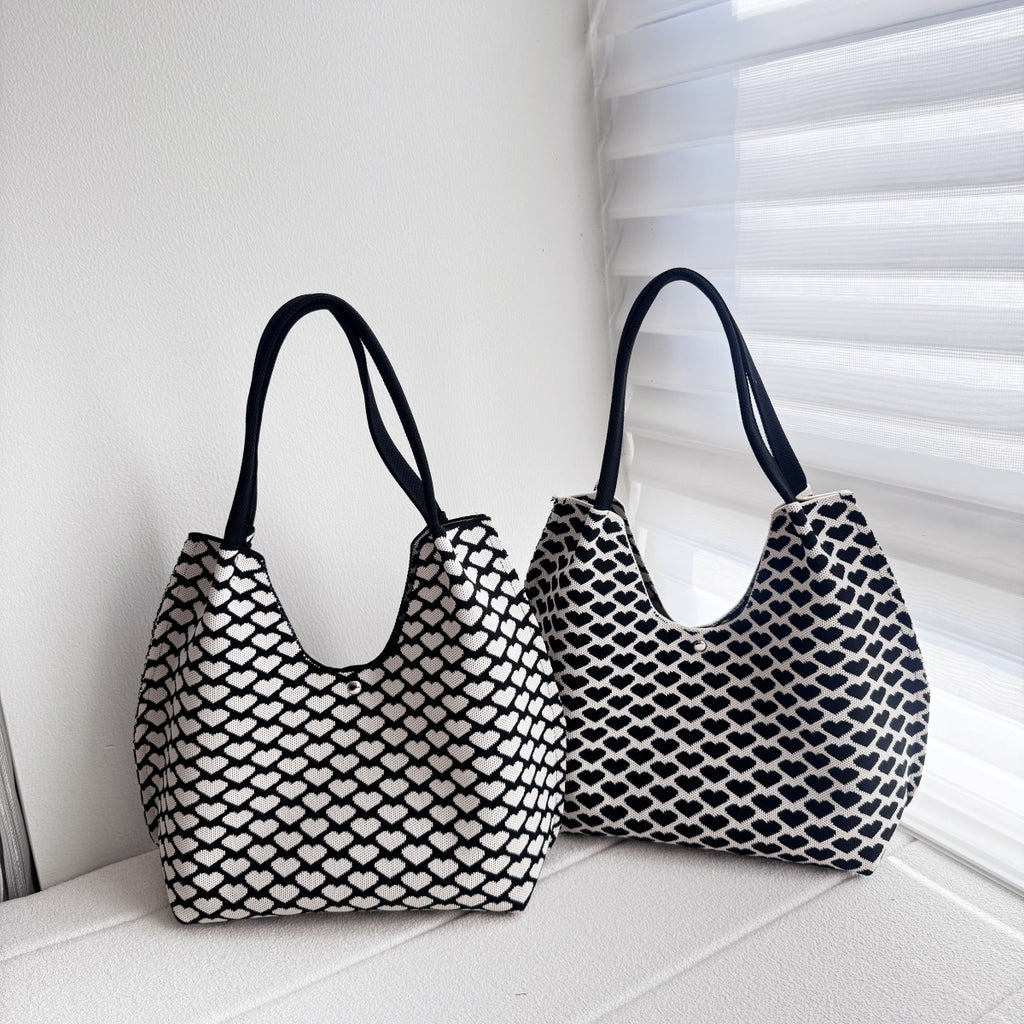 Heart Pattern Knitted Tote Bag