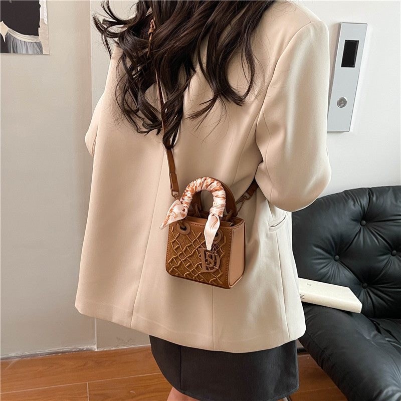 2026 Women Embroidered Shoulder Crossbody Mini Bag