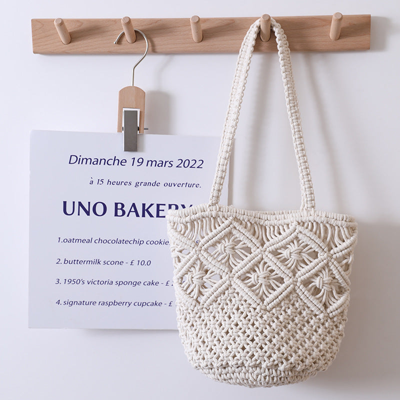 Women Cotton One-Shoulder Hollow Straw Bag