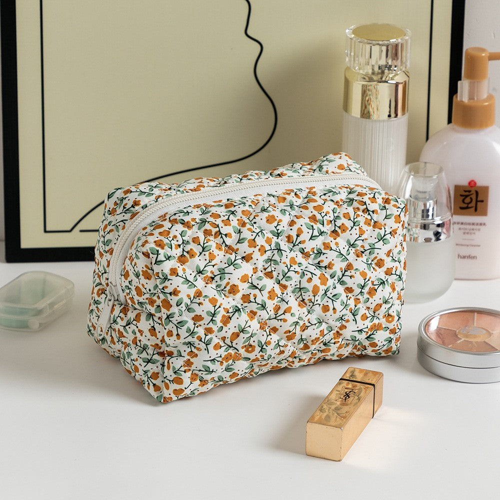Women's Floral Quilted Large Capacity Cosmetic Travel Bag