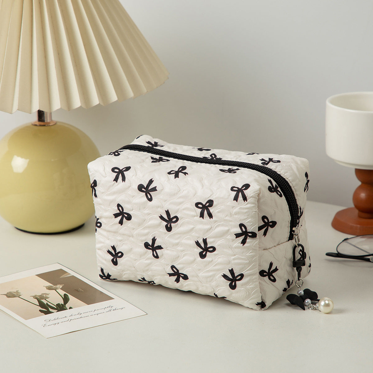 Bow-Knot Hand-Held Large Capacity Cosmetic Travel Toiletry Bag