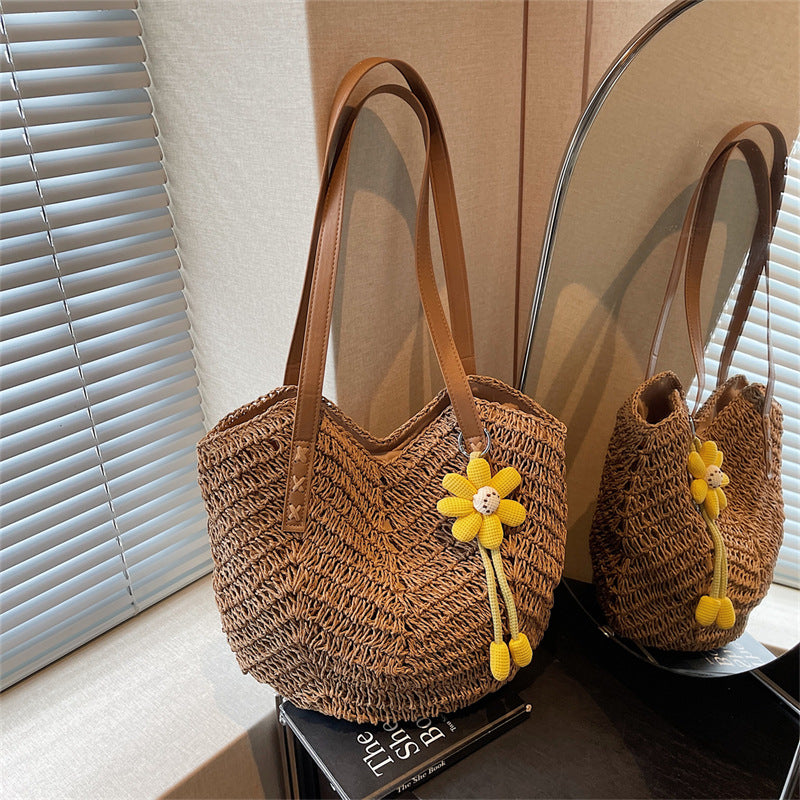 Women Handmade Woven 2026 Spring New Trendy Large Tote Beach Shoulder Bag