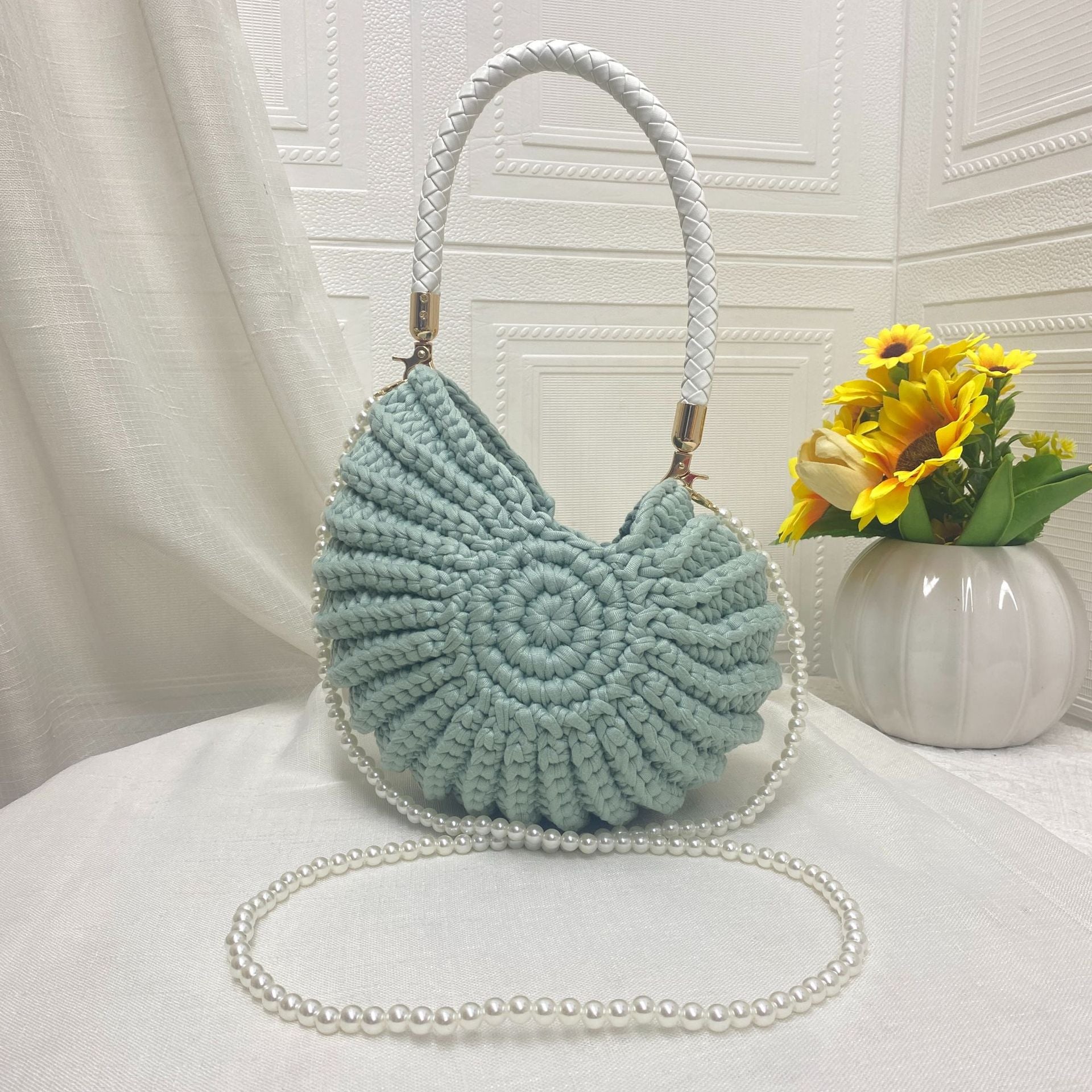 Women Handmade Crochet Conch Shell Beach Woven Pearl Chain Shoulder Crossbody Bag