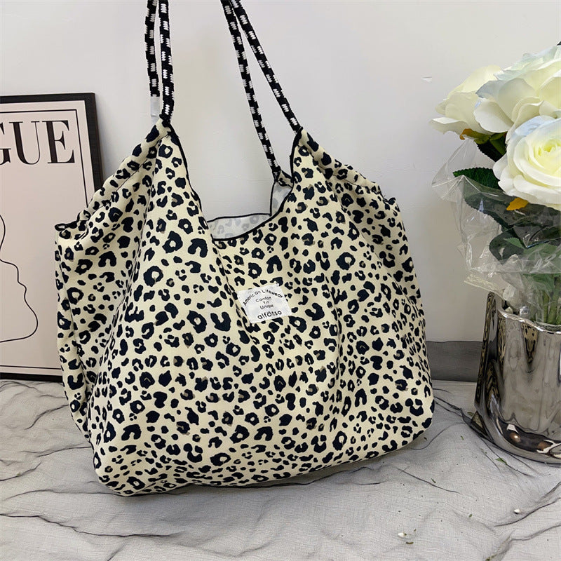 Zhao Lusi'S Same Ins Floral Bag, Lazy Korean Shoulder Bag, Simple, Fashionable And Trendy Casual Student Bag