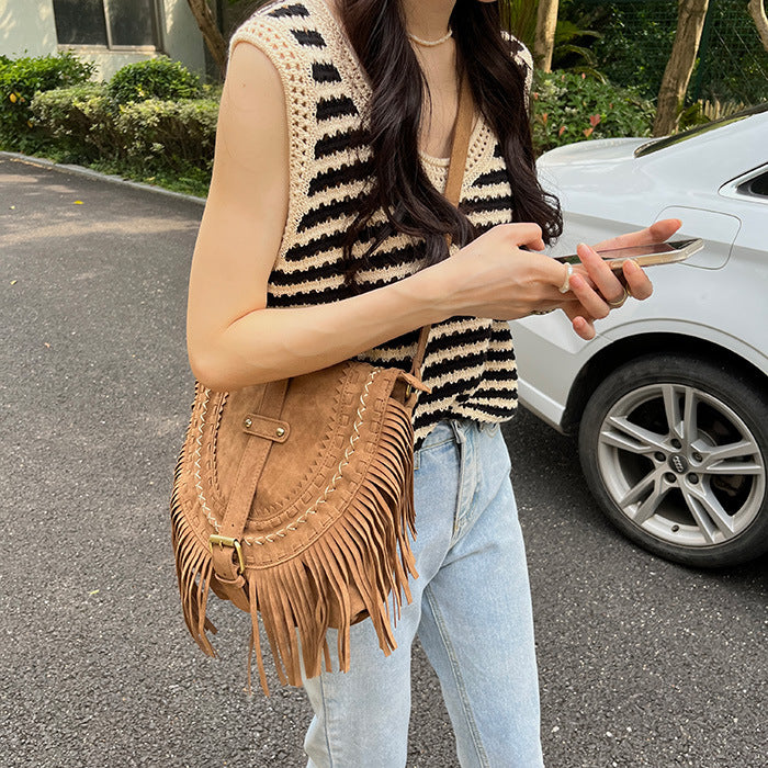 Women's Western Imitation Suede Tassel Retro Saddle Crossbody Bag