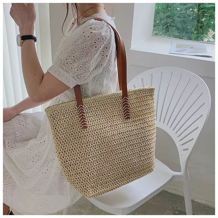 Large Capacity Woven Straw Shoulder Bag