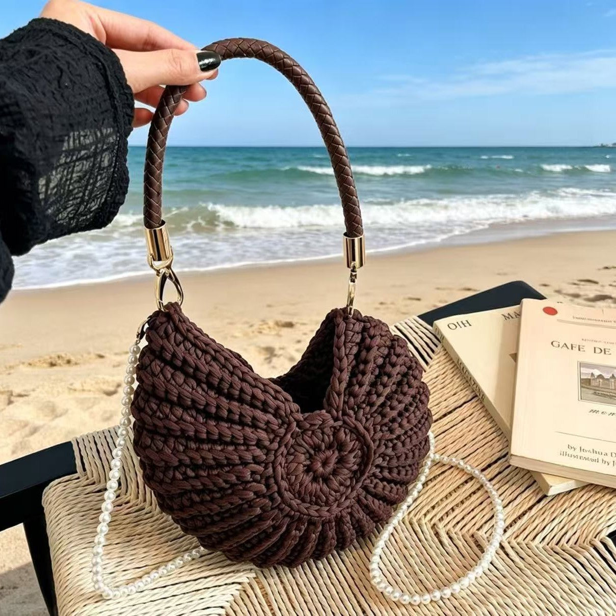 Women Handmade Woven Beach Conch Shell Crossbody Bag