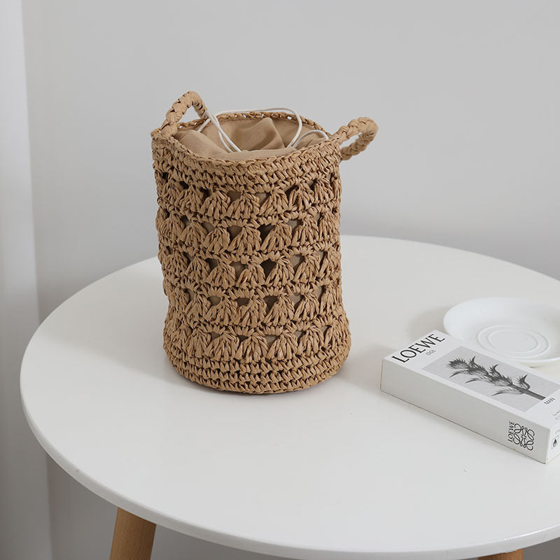 Women French Retro One-Shoulder Hollow Straw Bucket Beach Bag