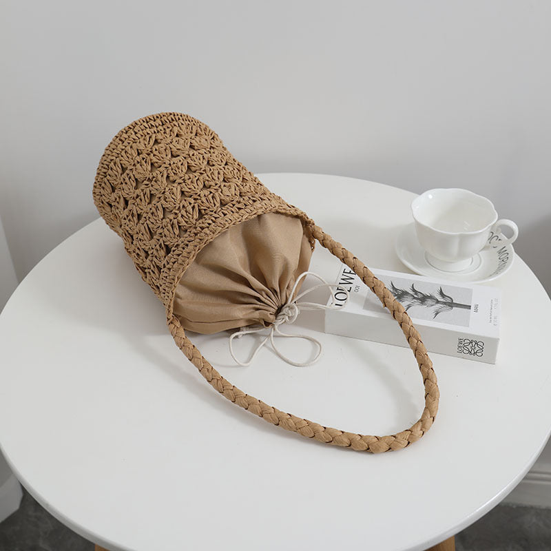 Women French Retro One-Shoulder Hollow Straw Bucket Beach Bag