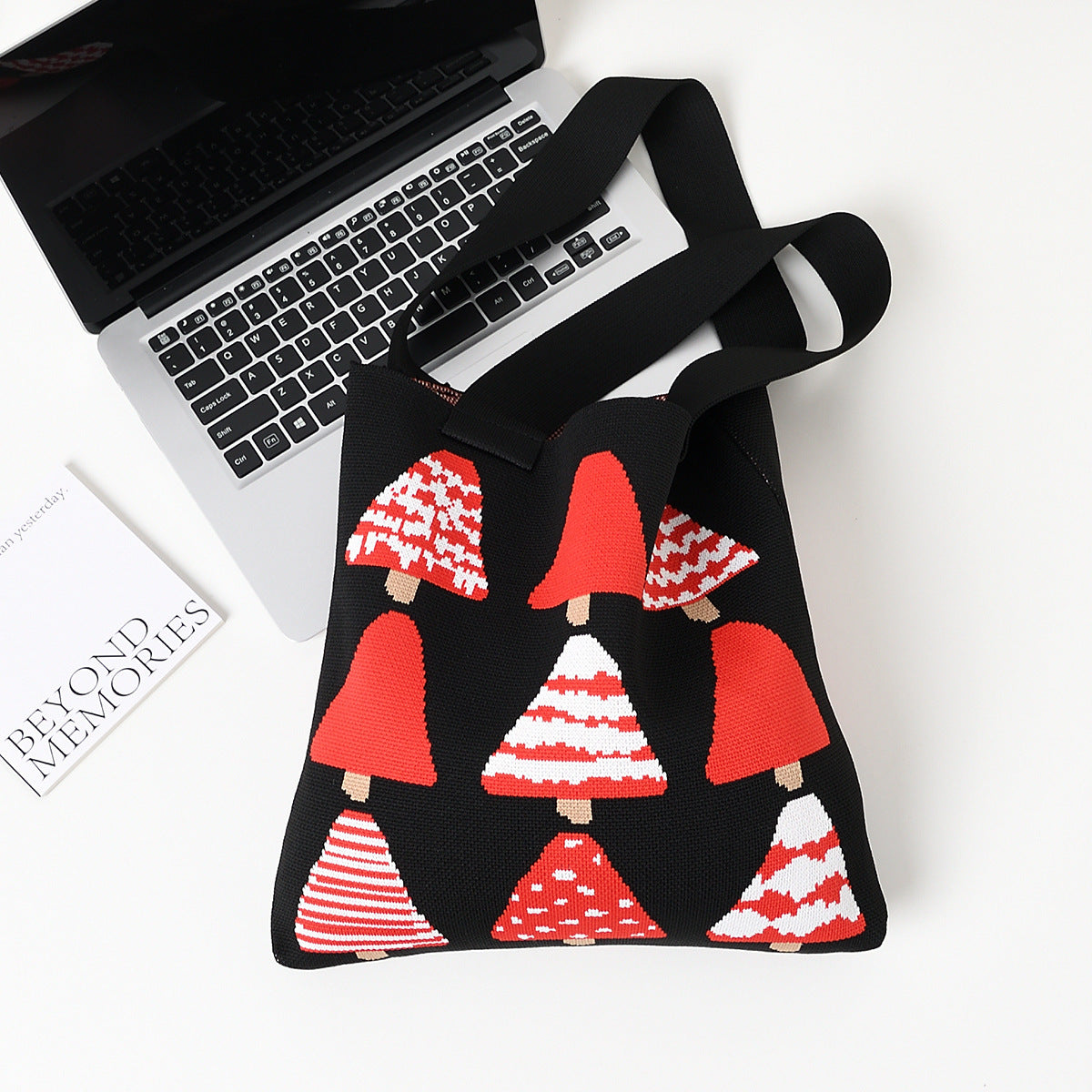 Christmas Tree Graphic Knit Wide Straps Tote Bag