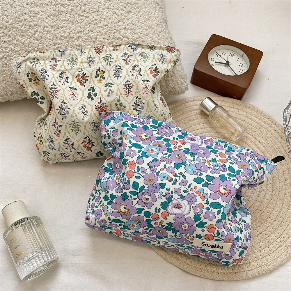 Fresh Floral Cosmetic Clutch Bag