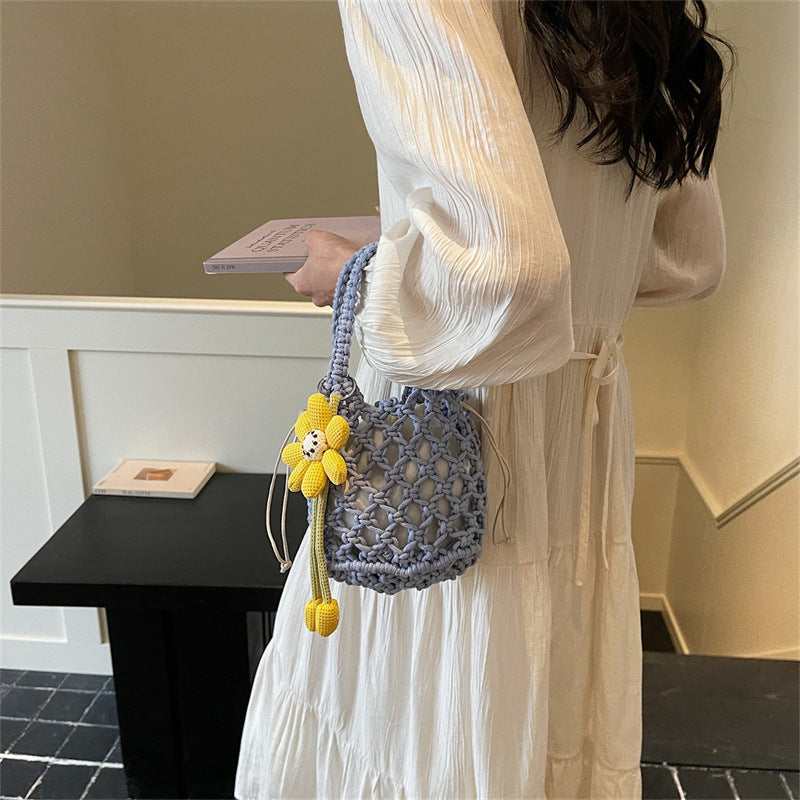2026 Spring New Unique Handmade Woven Mesh Mini Bucket Korean Lazy Bag