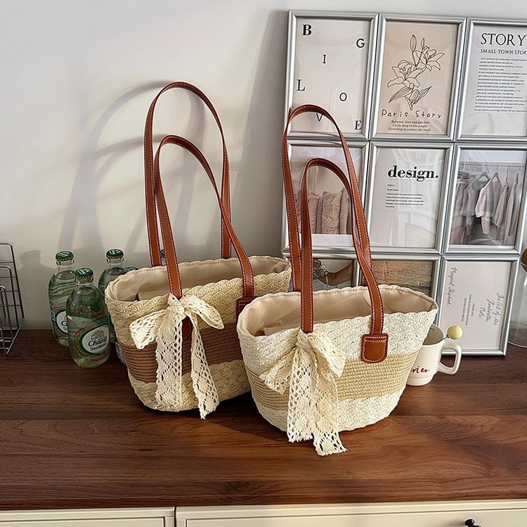 Artistic Vacation Fashion Shoulder Beach 2026 New Color Block Underarm Woven Straw Bag