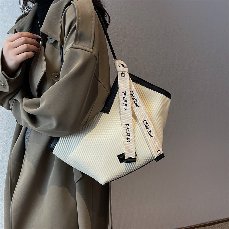 Large-Capacity Bag For Women 2024 New Summer High-End Commuting To Work Single Shoulder Hip Bag Class Tote Handbag