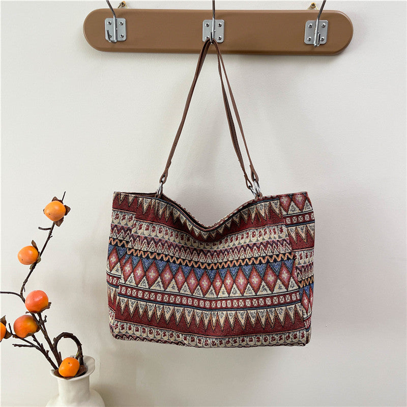 Women’s Vintage Inspired Geometric Woven Shoulder Bag