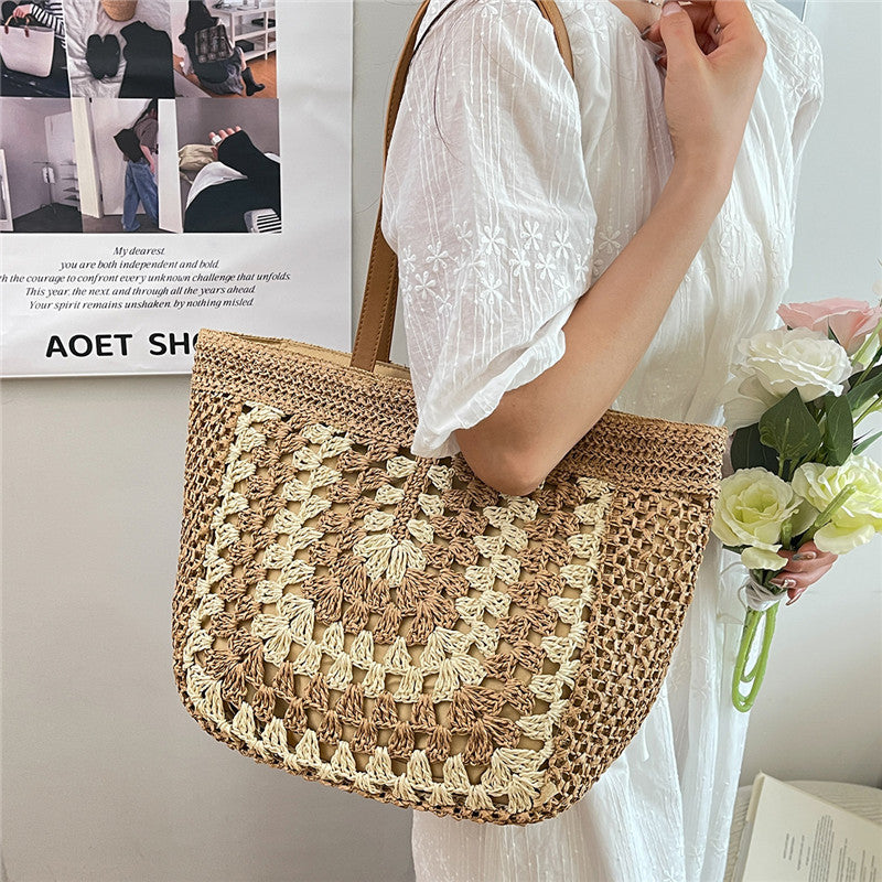 2026 Woven Shoulder Beach Handheld Unique Large Straw New Underarm Tote Bag