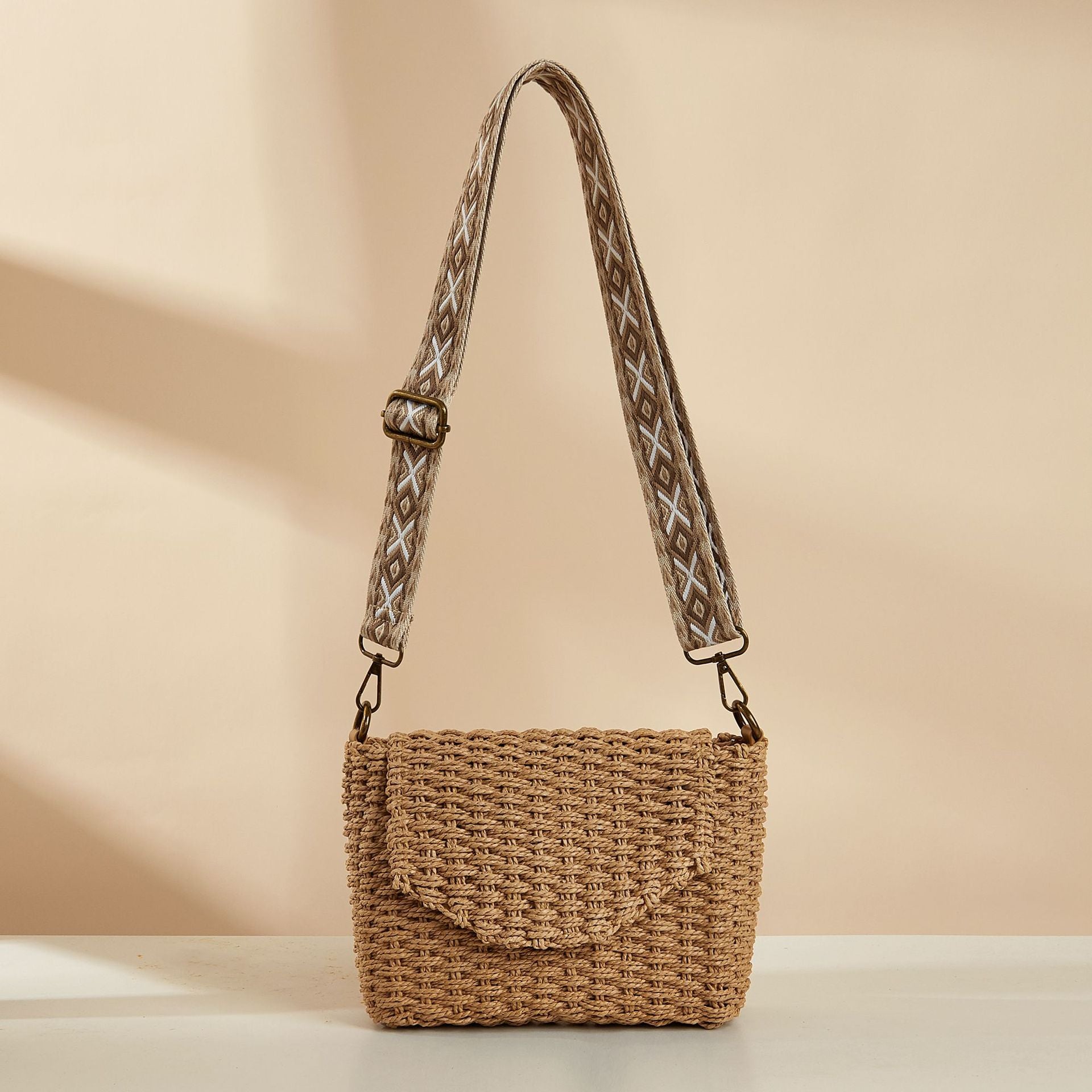 Printed Webbing Straw Flip Hand Beach Bag
