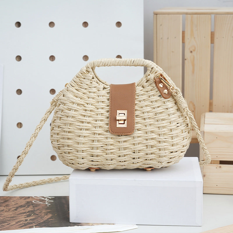 Simple Shell Straw Crossbody Bag