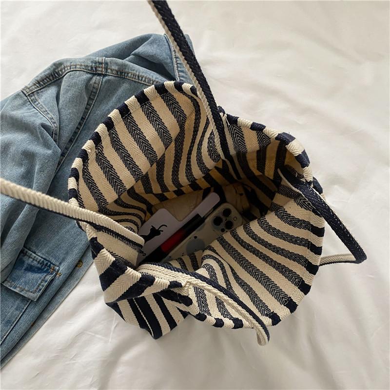 Single Shoulder Striped Canvas Large Bag
