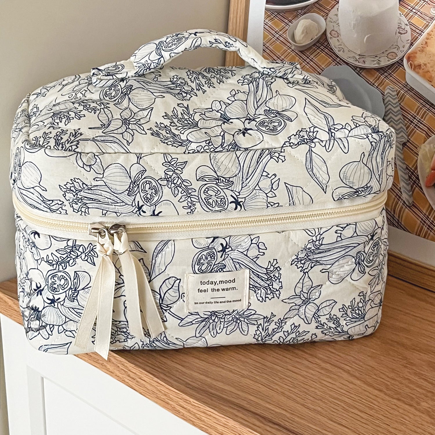 Tea Break Large Capacity Toiletry Bag