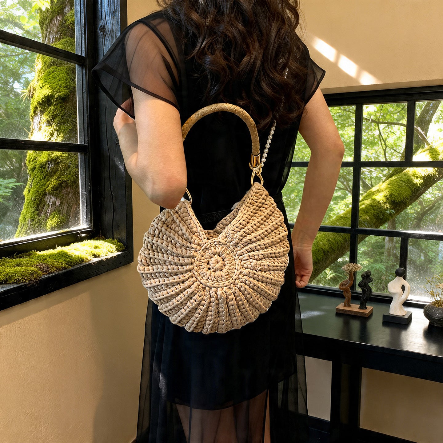 Women 2026 New Unique Seashell Large Casual Shoulder Vacation Bag