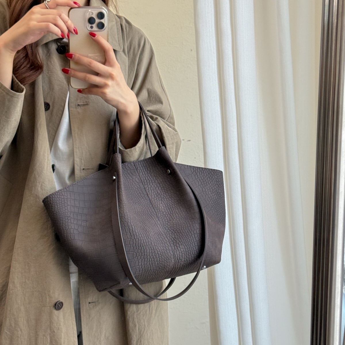 Vintage Croc Embossed PU Leather Oversized Tote Bag