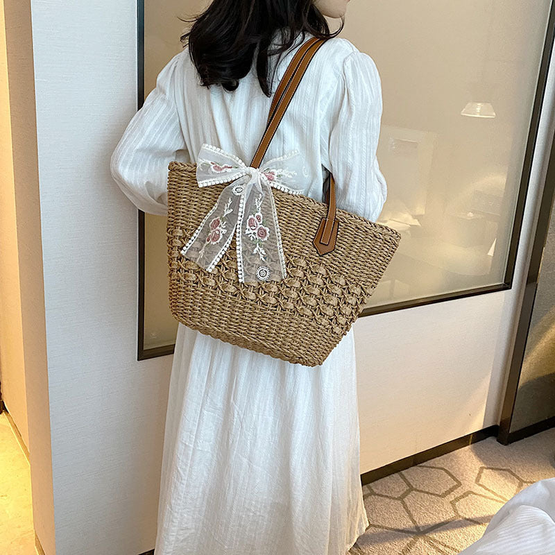 Women Woven Straw Large 2026 Spring New Fashion Shoulder Beach Tote Bag