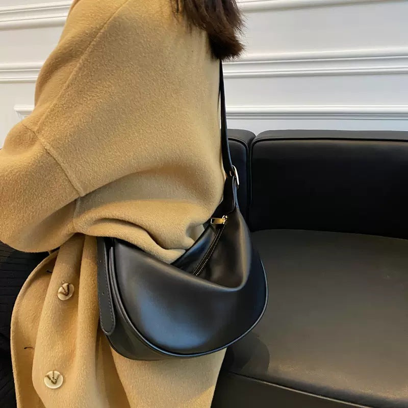 Women Casual Crossbody Dumpling Bag