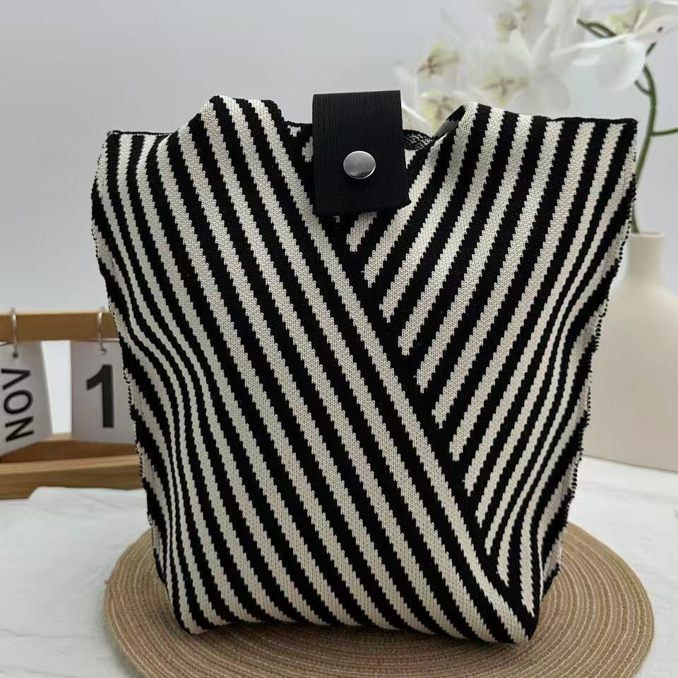 Retro Floral Knitted Snap Closure Tote Bag