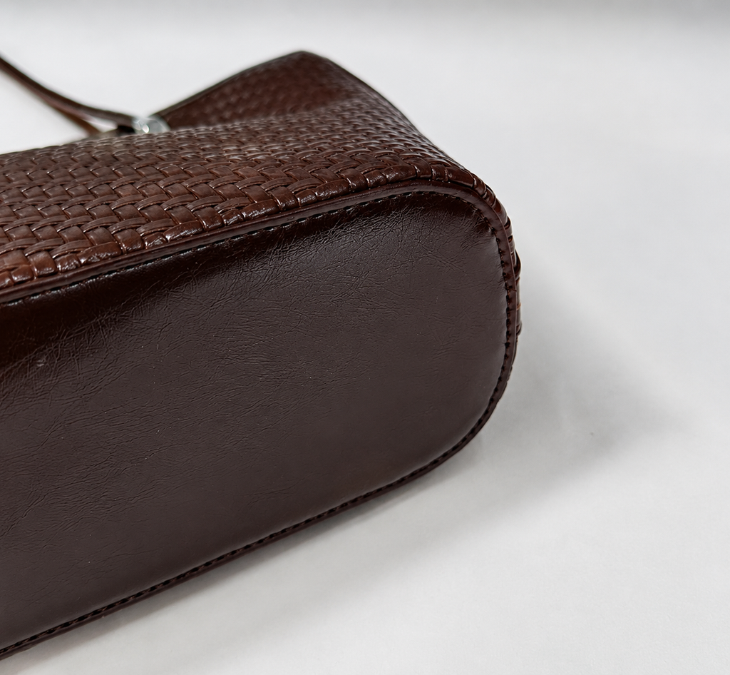 Classic Woven Tote Bag with Minimalist Design