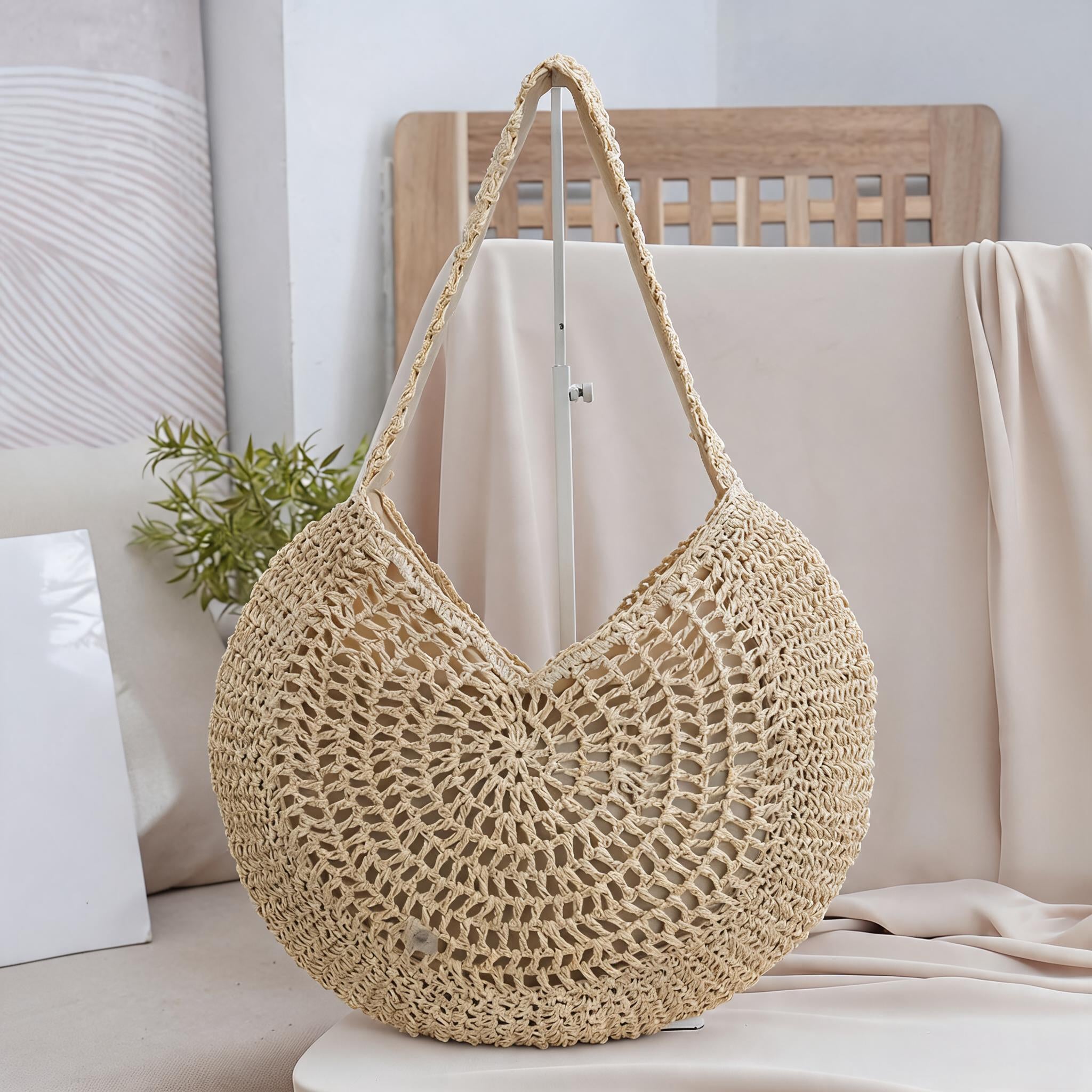 Handmade Round Hollow Straw Large Capacity Beach Bag