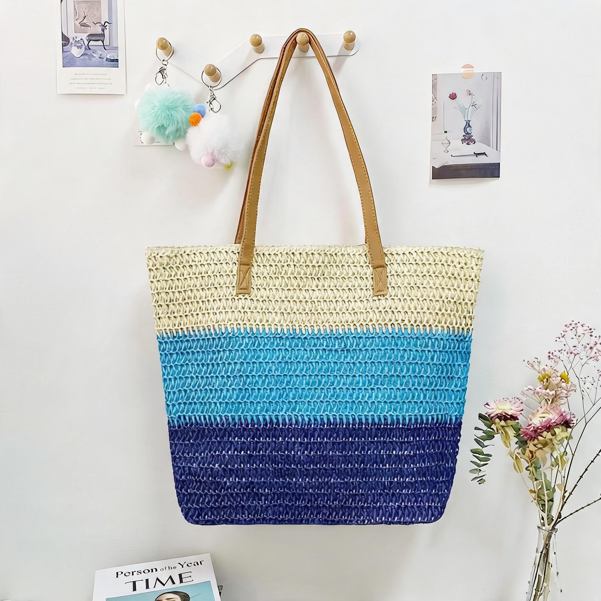 Three-Color Spliced Straw Large Capacity Beach Bag