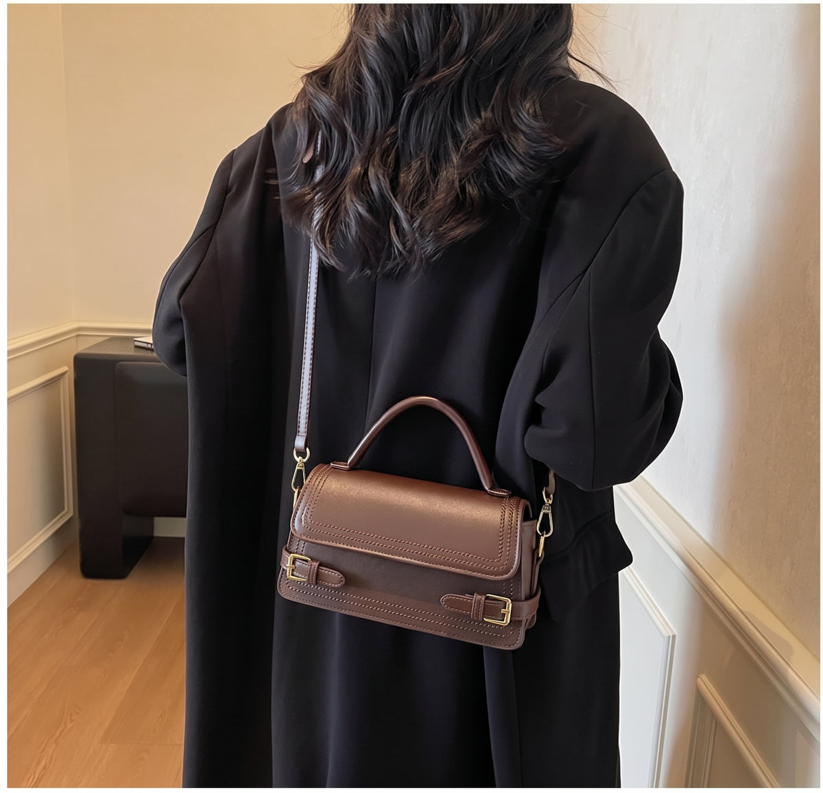 Vintage Buckle Flap Handbag with Elegant Buckle Details