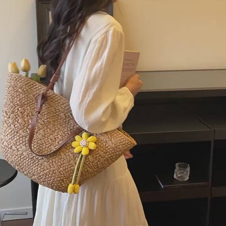 Women Beach Woven Handheld 2026 Spring New Large Shoulder Straw Tote Bag